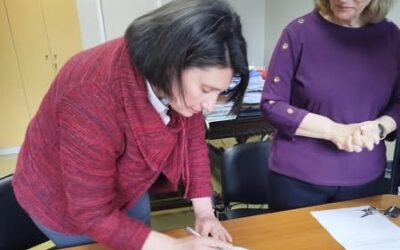 Ορκωμοσία μιας μόνιμης υπαλλήλου στην Κεντρική Υπηρεσία του Κέντρου Εκπαίδευσης και αποκατάστασης Τυφλών (ΚΕΑΤ)