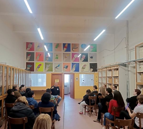 Το σεμινάριο υλοποιήθηκε από τον Σύλλογο Εθελοντών Διασωστών ΠΡΟ.Τ.Ε.Κ.Τ.Α. Σταυρούπολης Θεσσαλονίκης με εισηγητή τον κ. Γεώργιο Μακαβό, ο οποίος παρουσίασε βασικές αρχές πρόληψης, ετοιμότητας και σωστής αντίδρασης σε περιπτώσεις έκτακτης ανάγκης.