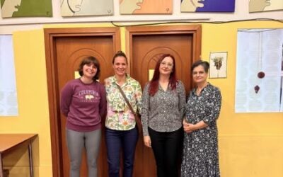 Στο πλαίσιο της συνεργασίας του ΚΕΑΤ με το Goethe-Institut Θεσσαλονίκης, με χαρά υποδεχθήκαμε στο Παράρτημα του ΚΕΑΤ στη Θεσσαλονίκη, την Τρίτη, 21 Απριλίου, τη Διευθύντρια του Goethe-Institut Θεσσαλονίκης κα Ulrike Gasser και τις Βιβλιοθηκονόμους κκ Helga Vranos και Γεωργίας Τσιτσιώνα.